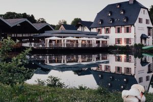 Malteser Komturei / Hotel / Restaurant / Café – Bergisch Gladbach